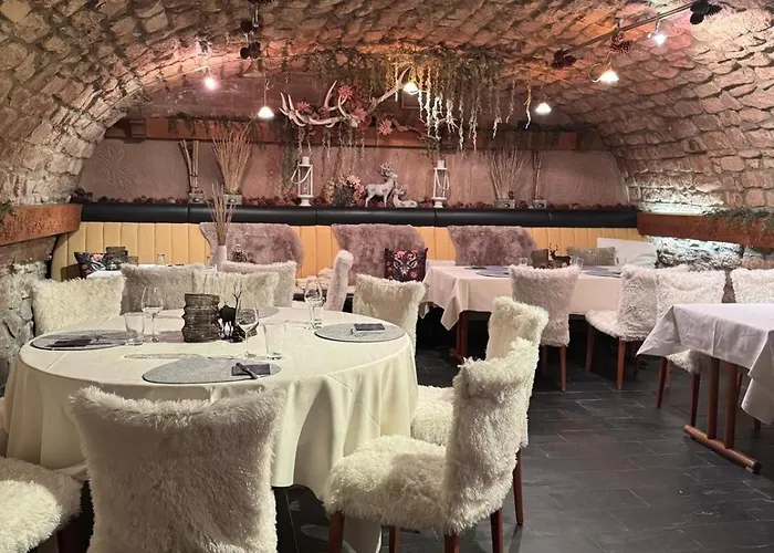 Becker'S Hotel & Restaurant